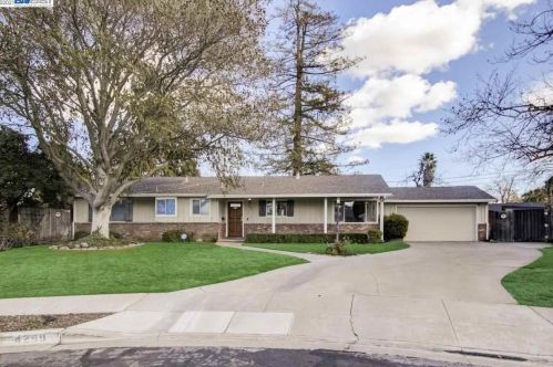 4299 Cherrywood Ct, Concord, CA 94521-1113