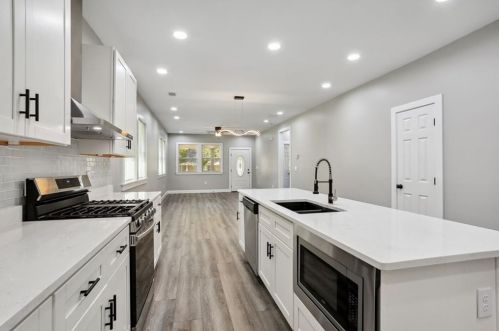 1694 Evans Dr, Atlanta GA  30310-4502 exterior