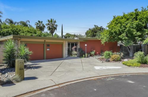 904 Peachwood Ct, Modesto, CA 95350-1636