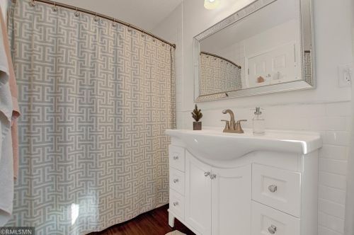 4258 Dunrovin Ln, Saint Paul MN 55123-1725 exterior