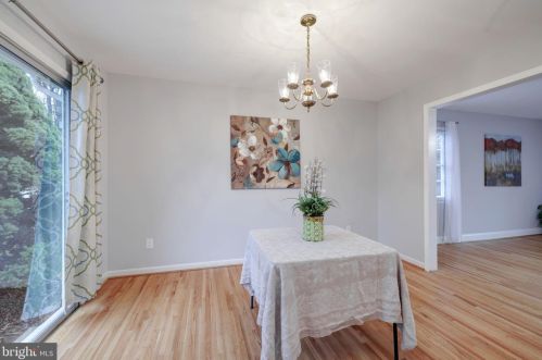 6401 Whippany Way, Springfield VA  22015-3428 exterior