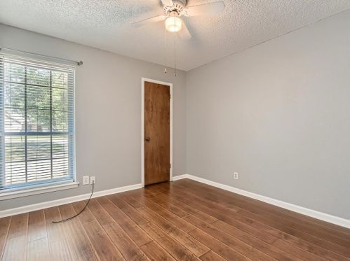 8609 Skyview Ter, Fort Worth TX  76116-7664 exterior