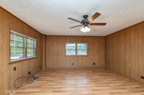 137 Page St, Lagrange, GA 30241-1213