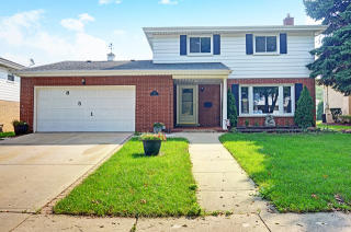 851 Hillcrest Ave, Elmhurst, IL 60126-4644