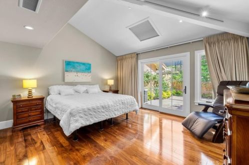 23 Malaga Pl, Manhattan Beach, CA 90266-0072