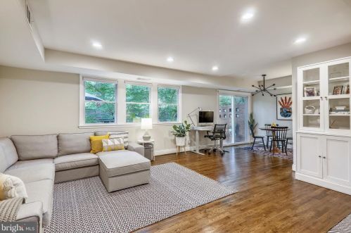 8614 Bradford Rd, Silver Spring, MD 20901-4316