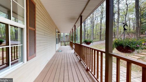 70 Peaceful Ln, Linden, VA 22642-5144