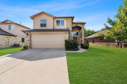 431 Purple Martin Ave, Uhland TX  78640 exterior