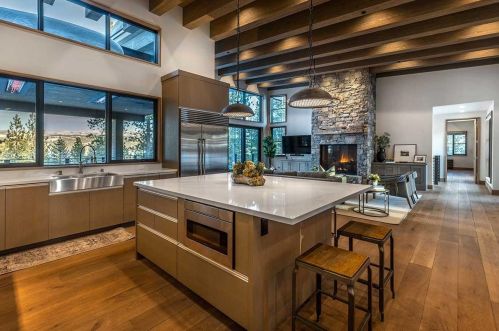 265 Laura Knight, Truckee CA  96161-5170 exterior