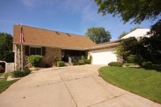 2103 Riviera Dr, Peoria IL  61614-3208 exterior