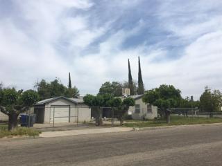 963 Faller Ave, Tivy Valley, CA 93657-3233