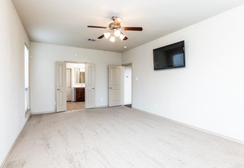 353 Branding Iron Trl, Fort Worth TX  76131-4582 exterior