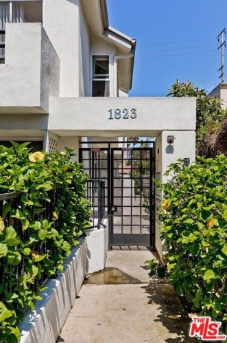 1823 19th St, Santa Monica, CA 90404-4490