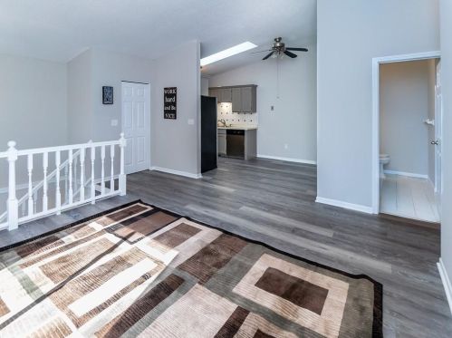 4392 Cinnamon Ridge Trl, Saint Paul MN  55122-3324 exterior