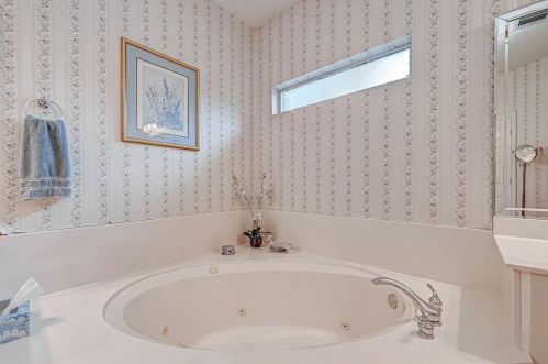 6009 Longmire Trl, Conroe TX  77304-4866 exterior