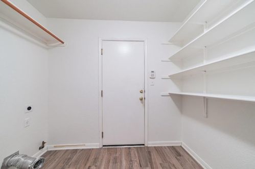 15624 Fisher Is Dr, Austin TX  78717-3833 exterior