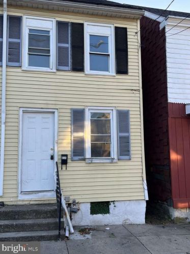 614 5th St, Lancaster, PA 17603-5124