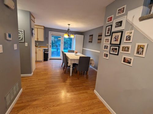 233 Oak Ridge Rd, Plaistow, NH 03865-2900