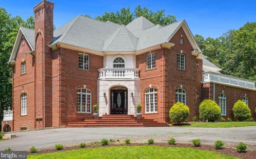 11300 Seneca View Way, Great Falls, VA 22066-1422