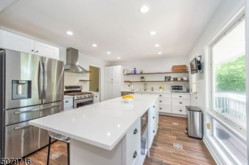 11 Hillcrest Dr, Dover NJ  07869-4513 exterior