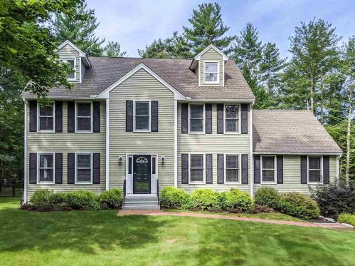20 Rock Raymond Rd, Brookline, NH 03033-2232