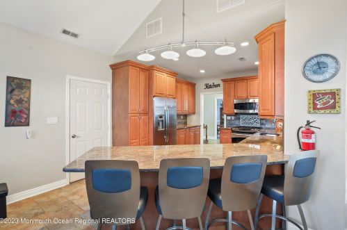 17 Arcadia Dr, Lakehurst NJ  08759-6160 exterior