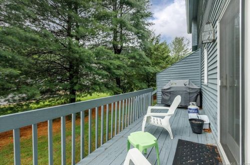 410 Sand Stone Dr, Wapping CT  06074-2867 exterior