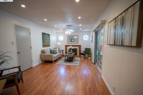 1554 Claycord Ave, Concord CA  94521-2214 exterior