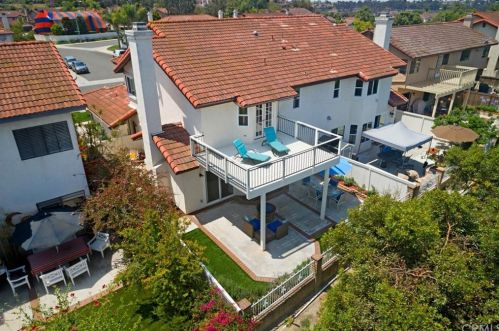 3518 Hastings Dr, Carlsbad, CA 92010-7040
