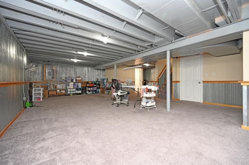 221 Harvest Ln, Cincinnati OH exterior