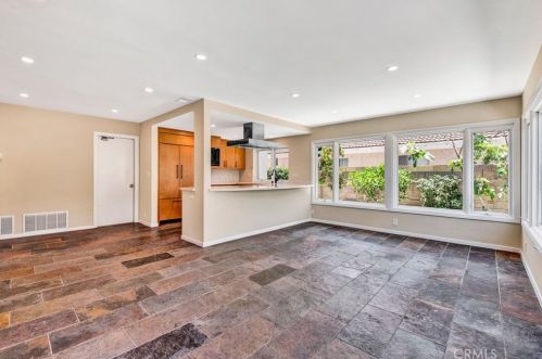 9781 Cathay Cir, Huntington Beach CA  92646-4817 exterior