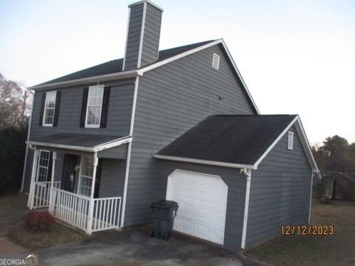 1258 Cedar Knoll Way, Atlanta GA  30349-5884 exterior