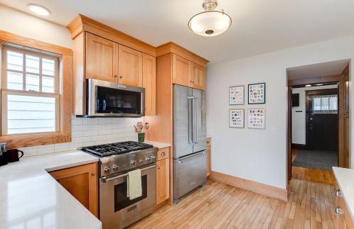 1888 Grand Ave, Saint Paul MN  55105-1409 exterior