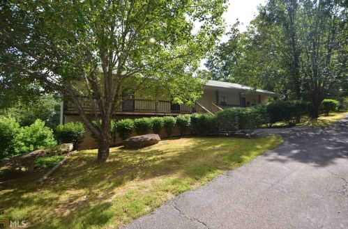 1359 Camp Creek Rd, Lakemont, GA 30552-2525