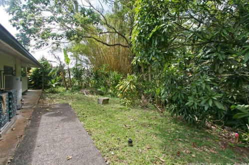 3577 Pinao St, Honolulu HI 96822-1183 exterior