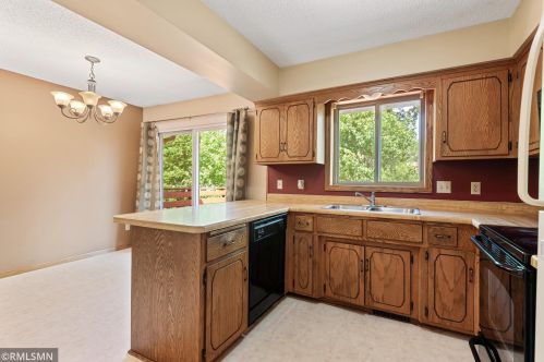 3218 Greenbrier St, Saint Paul MN  55127-5035 exterior