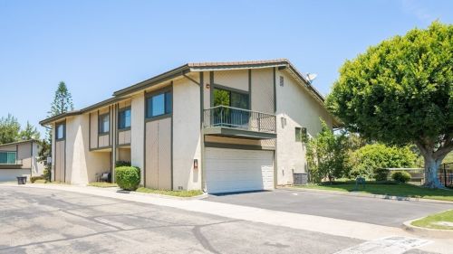 2339 Greenview Dr, Glendora, CA 91741-4047