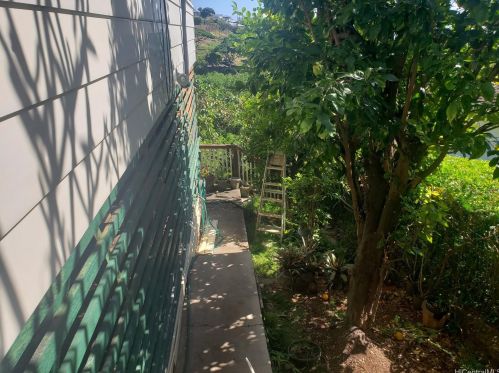1753 Iwi Way, Honolulu HI  96816-3826 exterior