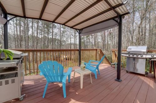 3361 Deer Hollow Trl, Conyers GA  exterior