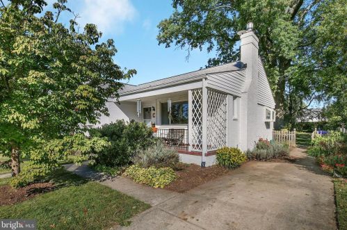 2303 Darrow St, Silver Spring MD 20902-4918 exterior