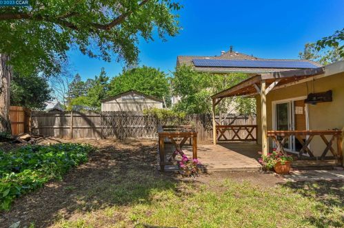 4176 Pickwick Dr, Concord CA  94521-2736 exterior