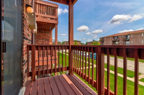 1118 Cedar St, Glendale Heights IL  60139-3483 exterior