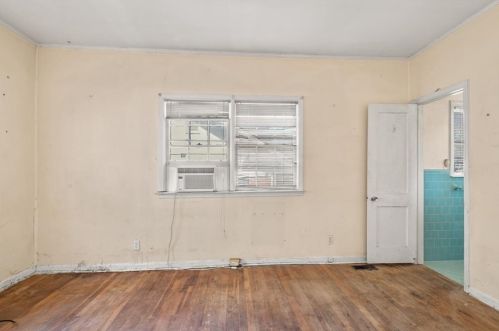 1384 Emory Rd, Atlanta GA  30306-2406 exterior