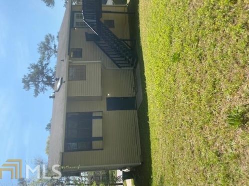 5212 Great Meadows Rd, Lithonia, GA 30038-7602