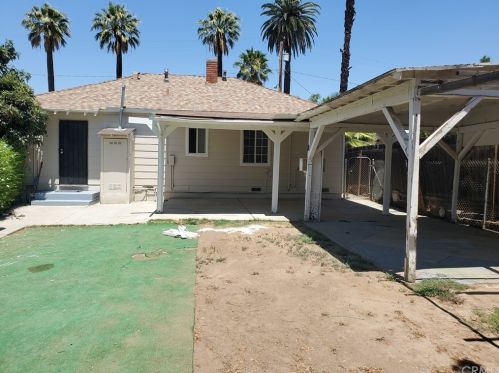 1864 Illinois Ave, Riverside CA  92507-5419 exterior