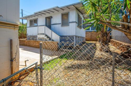 1014 15 Ave, Honolulu HI  96816-3722 exterior