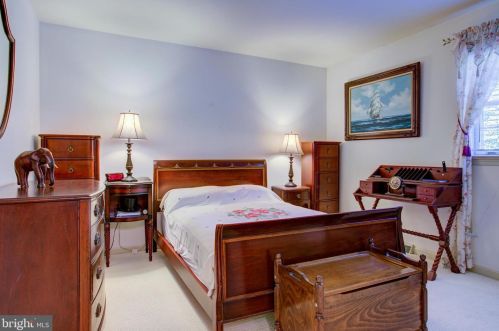 150 Bentley Ln, Lancaster PA  17603-6223 exterior