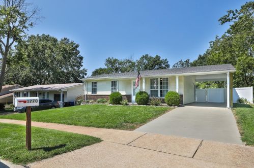 1770 San Miguel Ln, Fenton, MO 63026-3246