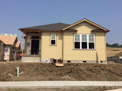 3843 Creek Mont Dr, Medford, OR 97504-9120