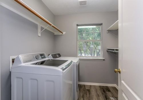 2207 Stoneycreek Park Ct, Conroe TX  77385 exterior